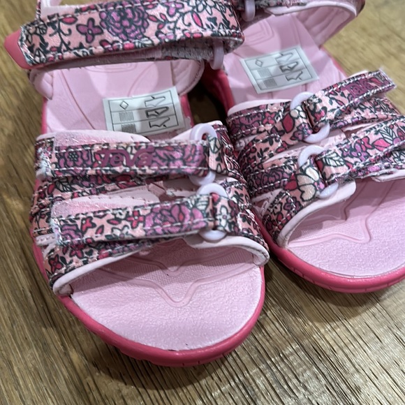Kids Teva Tirra Floral Sandals - Toddler Size 8.  NWT - Picture 9 of 9